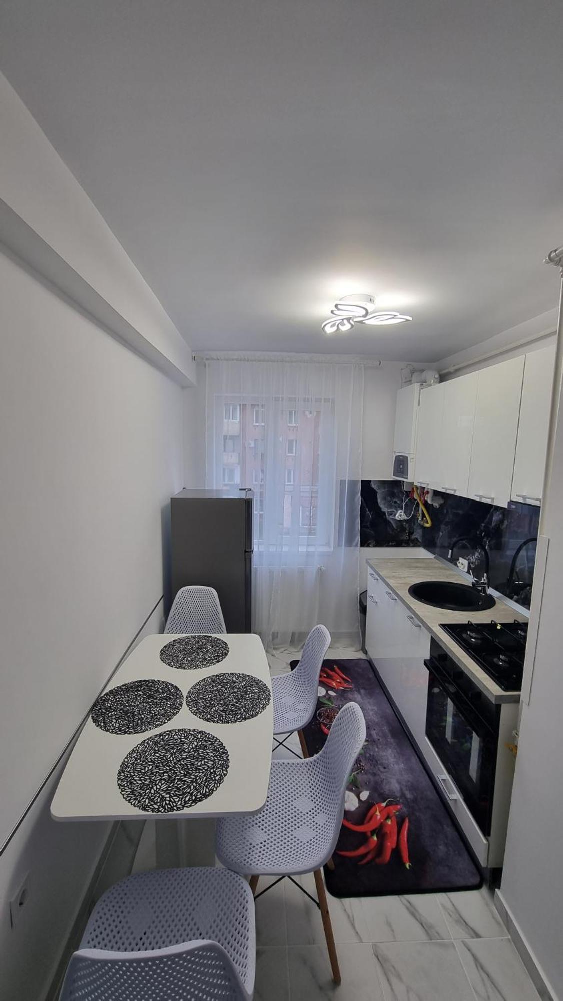 Apartament Central Pe Pietonala Nr2 Хунедоара Екстер'єр фото