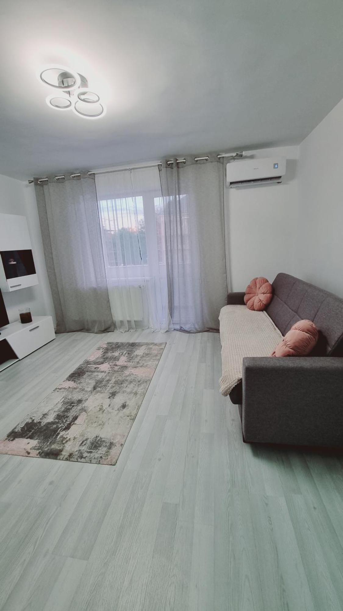 Apartament Central Pe Pietonala Nr2 Хунедоара Екстер'єр фото